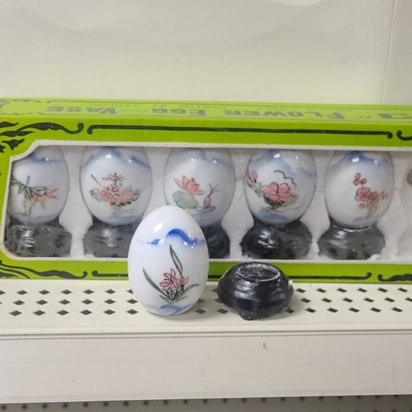 Vintage Other - 6 Vintage Handpainted ceramic floral eggs with